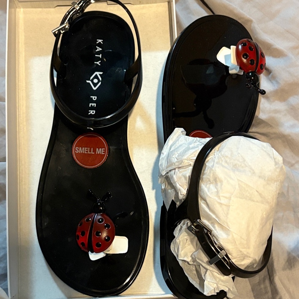 Katy Perry Collections White Shoe Box